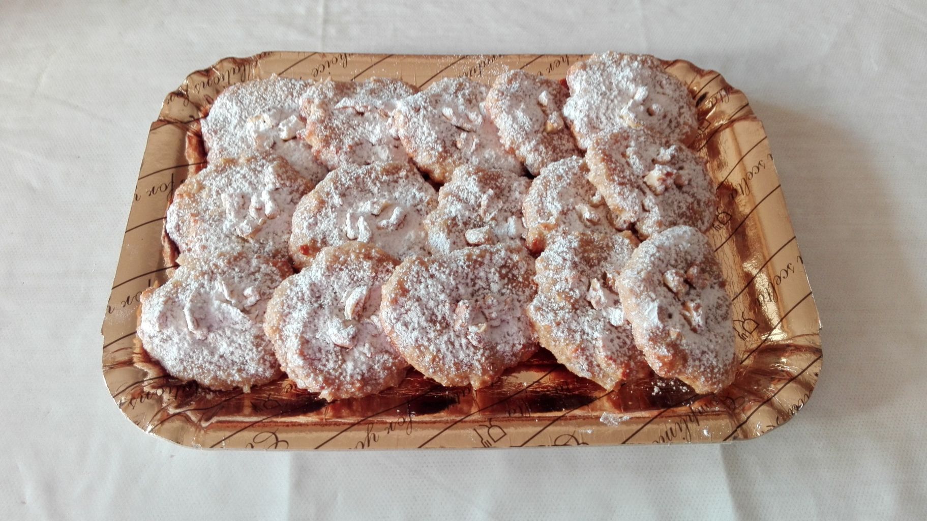 305-BISCOTTI ALLE NOCI.jpg